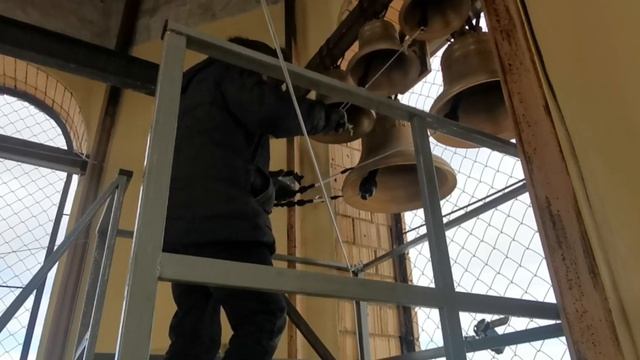 Леонид Лебедев, Софийский и Владимирский колокольные звоны в храме Воскресения Христова, Нижнекамск смотреть онлайн