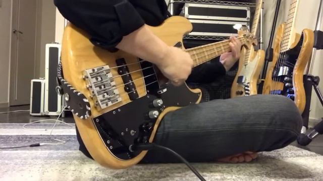 Marcus Miller / Steveland / Basscover / Fender Jazz Bass JB77-MM смотреть онлайн