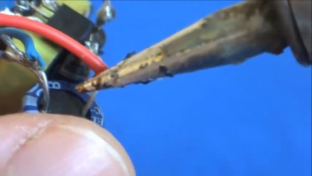 Как сделать "ДЖОУЛЬВОРА" - зажигаем плоскую мощную лампу 220в от батарейки @DimoniKA смотреть онлайн