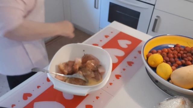 Нагетсы с грибами и жареной картошкой