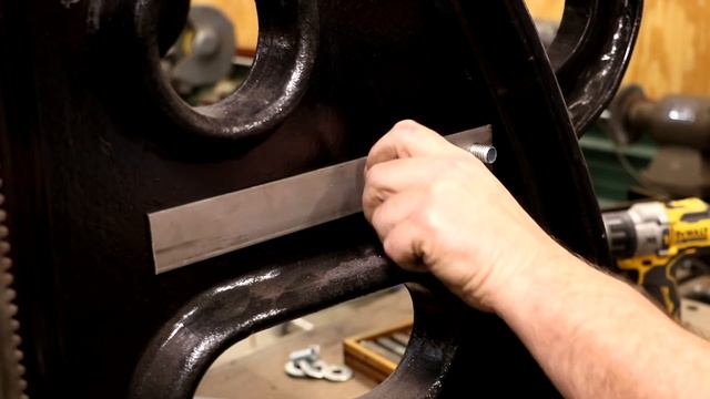 Metal Planer Restoration 59 :Fabricating Brackets and Installing a Motor Starter смотреть онлайн
