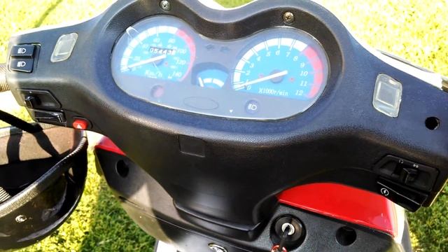 Worlds First Off Road Scooter/ Moped смотреть онлайн