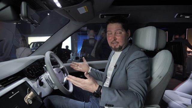 Это вам не крузак. Абсолютно новый #RangeRover2022