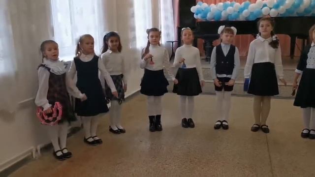 Шумовой ансамбль "Колобок" РНП "Кадриль" смотреть онлайн