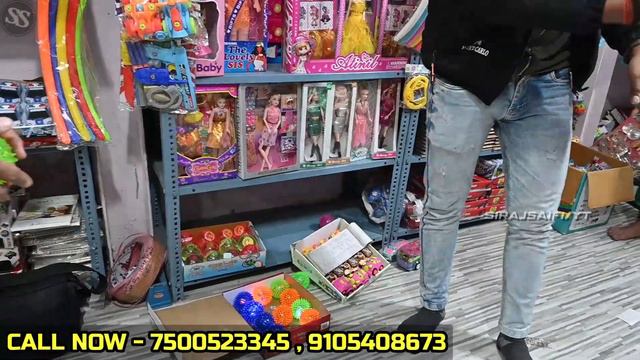 सबसे सस्ती Toy Market | Wholesale Toy Market In Delhi | Drone , Talking Cactus | Imported Toys смотреть онлайн