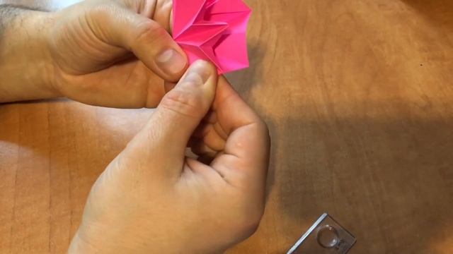 Как сделать гирлянду из бумаги. How to make a paper garland. Origami DIY. DIY. Гирлянда из бумаги. смотреть онлайн