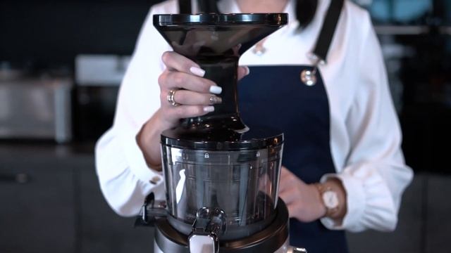 ГОТОВИМ СОРБЕТ В СОКОВЫЖИМАЛКЕ BAUER JUICER PRO смотреть онлайн