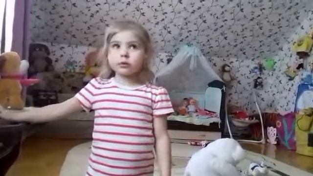 ШОК. ЕЙ ВСЕГО 3 ГОДА. ХОРОШЕЕ ОТНОШЕНИЕ К ЛОШАДЯМ. В. Маяковский. Молодец смотреть онлайн