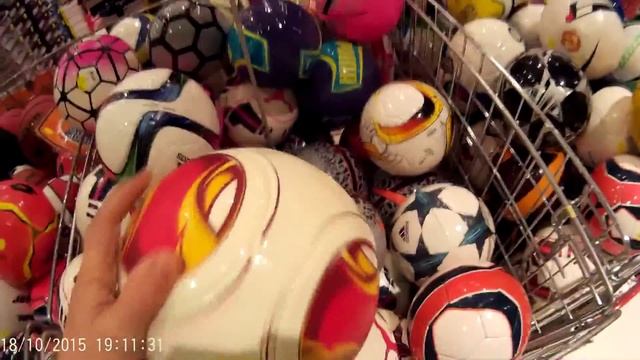 Футбольный мяч Мячик Обзор мячей Игры для детей Soccer ball смотреть онлайн