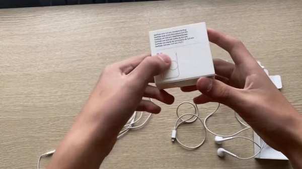 Хороший ли выбор Apple EarPods (3.5 mm) обзор и сравнение.