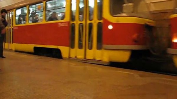 Трамвай в метро
