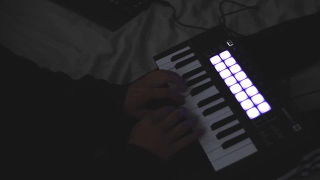 Sideways - Beat Performance - Novation LaunchKey Mini смотреть онлайн