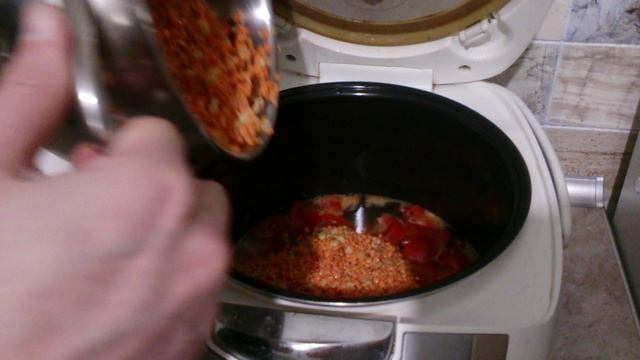 Чечевица с томатами