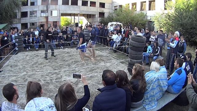 уЛичные Бои "Стрелка" СаРатов. СКК "Вместе" смотреть онлайн