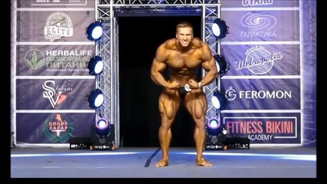 O QUE HÁ NA RÚSSIA? VITALIY UGOLNIKOV смотреть онлайн