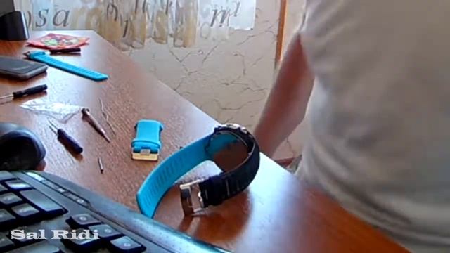 Замена ремешка Suunto D4f - Suunto D4f Strap Replacement. смотреть онлайн