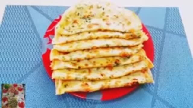 Сырные блины с зеленью и помидорами 🍅 смотреть онлайн