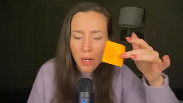 ASMR Perfume Review - Ariana Grande Moonlight - Fruity, Sweet, Musky, Plum, Vanilla, Marshmallow смотреть онлайн