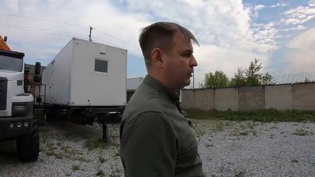 Арок КамАЗ 43118 с манипулятором, что за зверь, зачем нужен такой автомобиль? смотреть онлайн