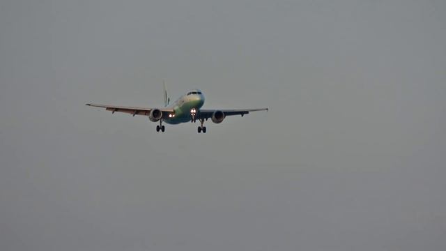 Cyprus Airways Airbus A319 Sunset Landing At Larnaca Airport | LCA Plane Spotting & ATC [4K]