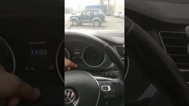 Обнуление индикаторов замены масла и инспекционного сервиса на Тигуан смотреть онлайн