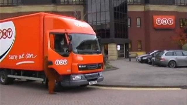 Поздравление с Рождеством от нашего партнера компании TNT смотреть онлайн