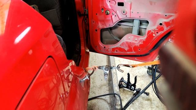 Шевролет Авео Т250. Повреждение крыла и двери. Кузовной ремонт заднего крыла и двери без шпатлевки смотреть онлайн