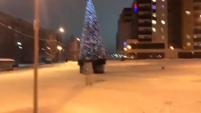 Дед Мороз дарит подарки! смотреть онлайн