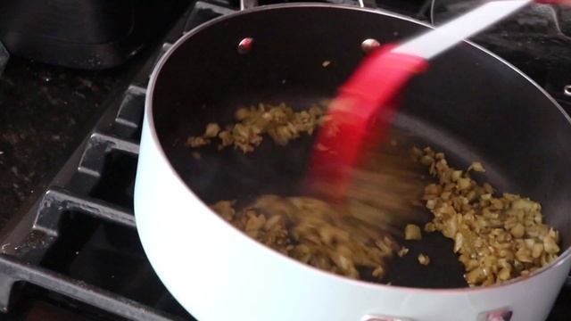 ??? СОЛЯНКА СБОРНАЯ после праздников из нарезки и копченостей - Утилизация нарезки и колбас - Суп смотреть онлайн