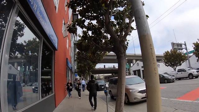 Потерянный миллион, иду из FiDi в SoMa по Сан Франциско США смотреть онлайн