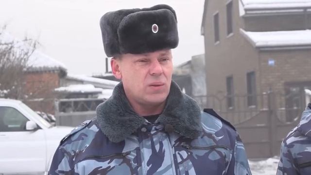 Сотрудники УФСИН России по Республике Тыва спасли людей на пожаре. смотреть онлайн
