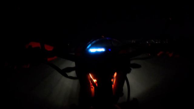 Enduro Time - Обкатка, выезд в горы с видом на ночной город, лайв режим смотреть онлайн