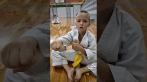 мнение детей, чем отличается таэквон-до от карате))))