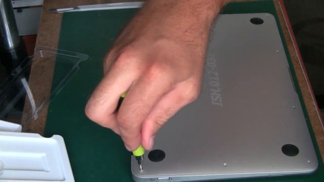 Увеличиваем память в Macbook Air. Upgrade The SSD In Your MacBook Air смотреть онлайн