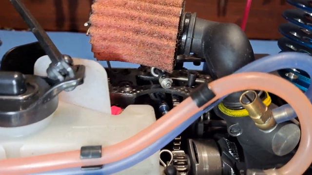 LRP .32 NITRO ENGINE idle screw смотреть онлайн