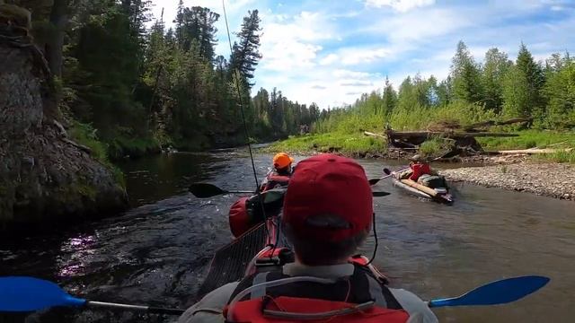 Сплав по Косьве с восхождением на Ослянку. Часть 1. Преодолеваем драговые завалы. Кораблекрушение. смотреть онлайн