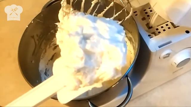 Белково-масляный КРЕМ для украшения торта смотреть онлайн