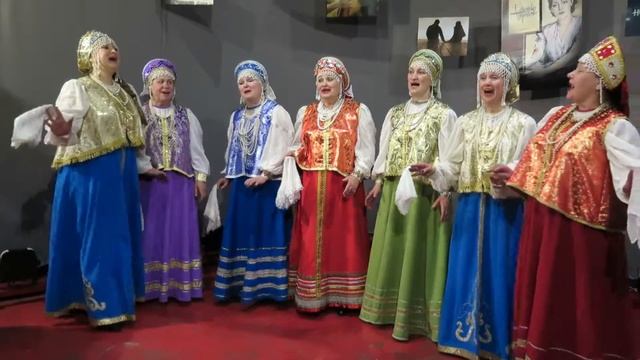 Ансамбль МАЛИНОВЫЙ ЗВОН Барыня смотреть онлайн