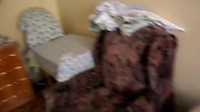 Мама спит, она устала..... и его кормить не стала..... смотреть онлайн