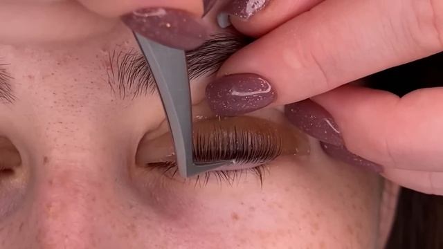 Ламинирование ресниц. Пошаговая инструкция проведения процедуры. смотреть онлайн