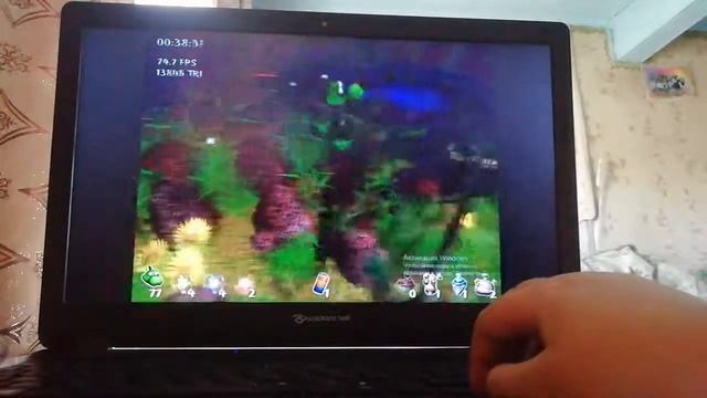 На ноутбуке я играю в Путю Спасает Мир. Попробуй постараться! Просто Играй смотреть онлайн