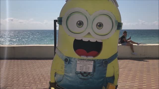 Пляж и набережная в Лоо смотреть онлайн