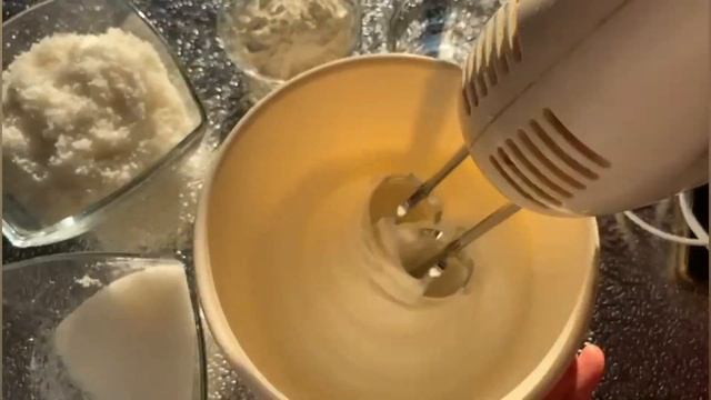 Нәзік кокос ? түйіршіктерімен печенье. Воздушное печенье ? с кокосовой стружкой. Казакша рецепт. смотреть онлайн