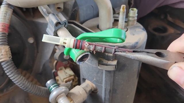 6.0 Diesel A/C Orifice Tube Removal And Inspection смотреть онлайн