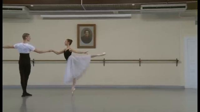 Vaganova Ballet Academy, Pas De Deux Exam 2013, Zaklinsky, part 2 смотреть онлайн