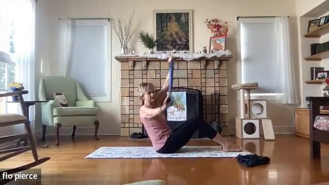 Pilates with Band, Nutmeg, and flo смотреть онлайн