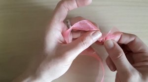 Цветы сакуры из узкой ленты