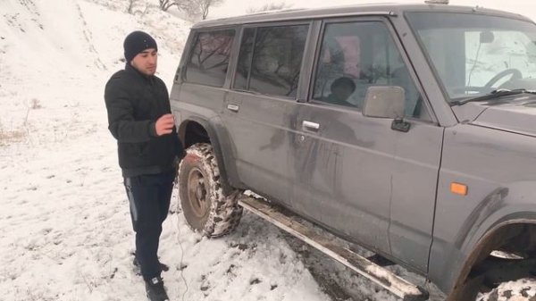 Nissan Patrol 60 . Офроад и грязь