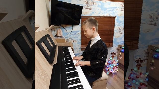 Кобызов Ефим, 9 лет, 3 класс. Жилинский "Сонатина", Прокофьев "Марш". ~2 смотреть онлайн
