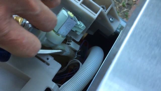 ✨ Bosch Dishwasher Won't Fill -- Fill Valve Replacement ✨ смотреть онлайн
